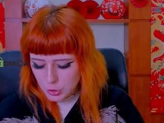 ariana-foxy1