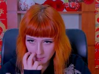 ariana-foxy1