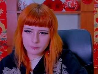 ariana-foxy1