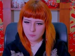 ariana-foxy1