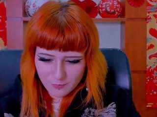 ariana-foxy1