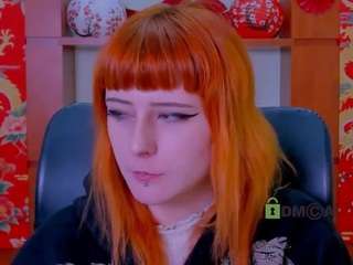ariana-foxy1