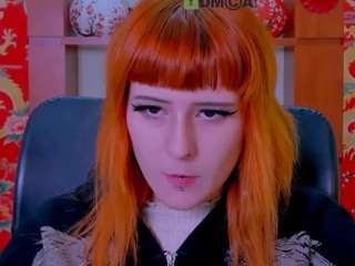 ariana-foxy1