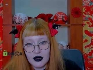 ariana-foxy1