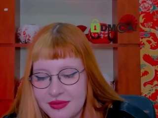 ariana-foxy1