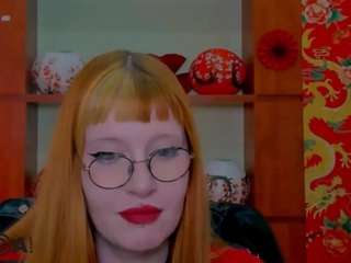 ariana-foxy1