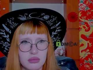 ariana-foxy1