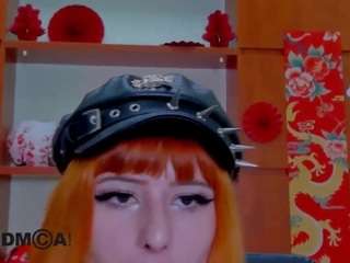 ariana-foxy1