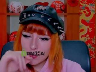 ariana-foxy1