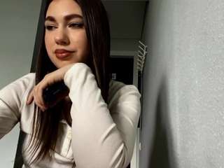HesterOudker live cam preview