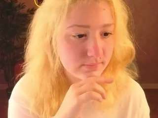 LollyBunnyyy live cam preview