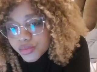 Mell25Lilith live cam preview