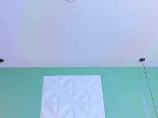 slutty-hugetits live cam preview