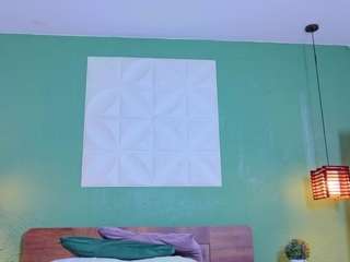 slutty-hugetits live cam preview