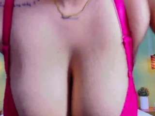 slutty-hugetits live cam preview