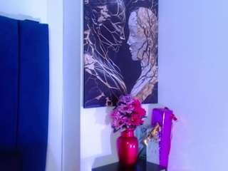 julieta-wish live cam preview