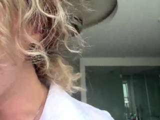 My first naked stream [217 tokens remaining]