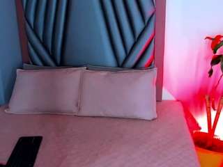 Aura live cam preview