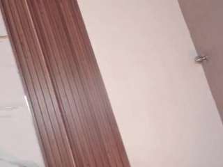 Raquelrose live cam preview