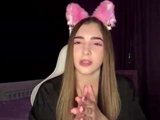 GloryLiehr live cam preview