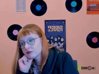 olivia-fiery live cam preview