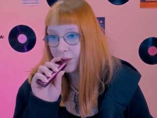 olivia-fiery live cam preview