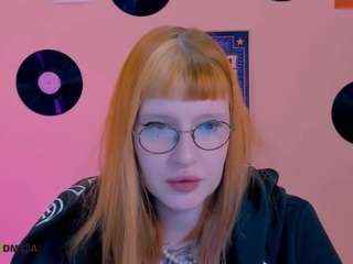 olivia-fiery live cam preview