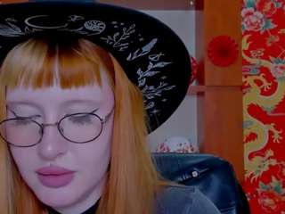 olivia-fiery live cam preview