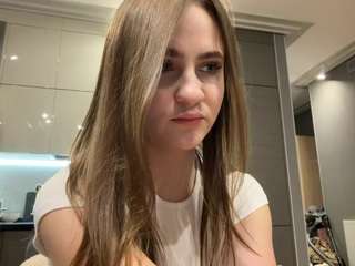 BronwynJoanis live cam preview