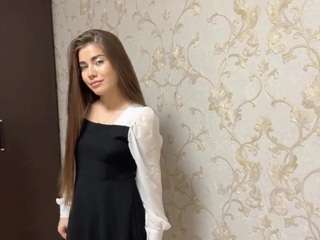 Bella live cam preview