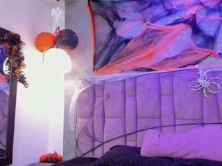 LilyRoseMoon live cam preview