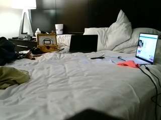 WhiteRhino84 live cam preview