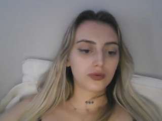 kinkynicoless live cam preview