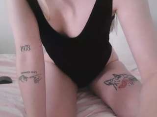 kinkynicoless