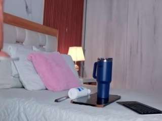 Kellynee1 live cam preview