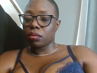 Sexy-ebony254 live cam preview