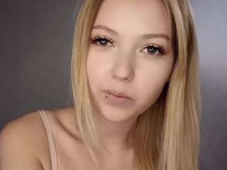 Lana live cam preview