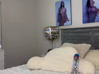 BIG Tokyooo's Live Sex Cam Show
