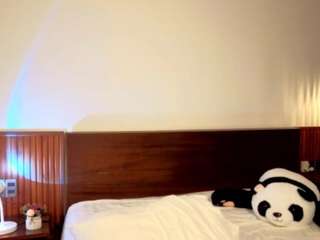 Yuki-glow live cam preview