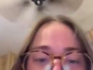glassslippertease webcam