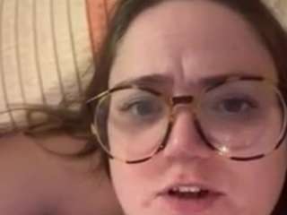 GlassSlipperTease live cam preview