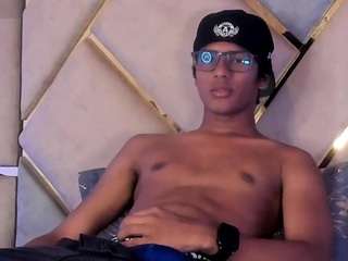liamkron live cam preview