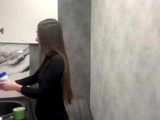 Ginny live cam preview