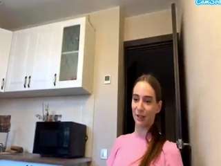 Kira live cam preview