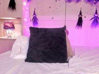 aliissonjones Live Webcam on CamSoda