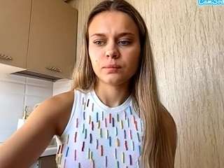 Toni live cam preview