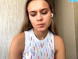Toni live cam preview