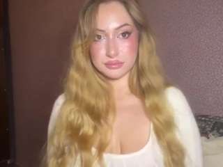 YadiraSpeiser live cam preview