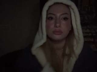 YadiraSpeiser live cam preview