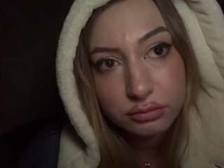 YadiraSpeiser live cam preview